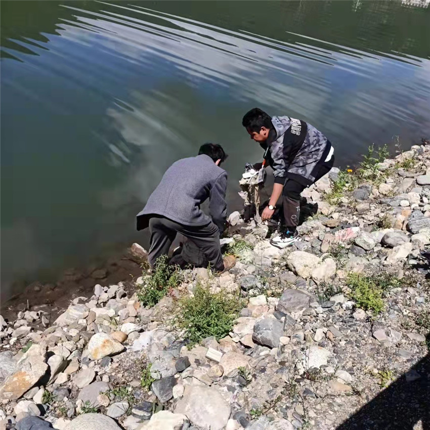 清理河道.jpg 清理河道.jpg