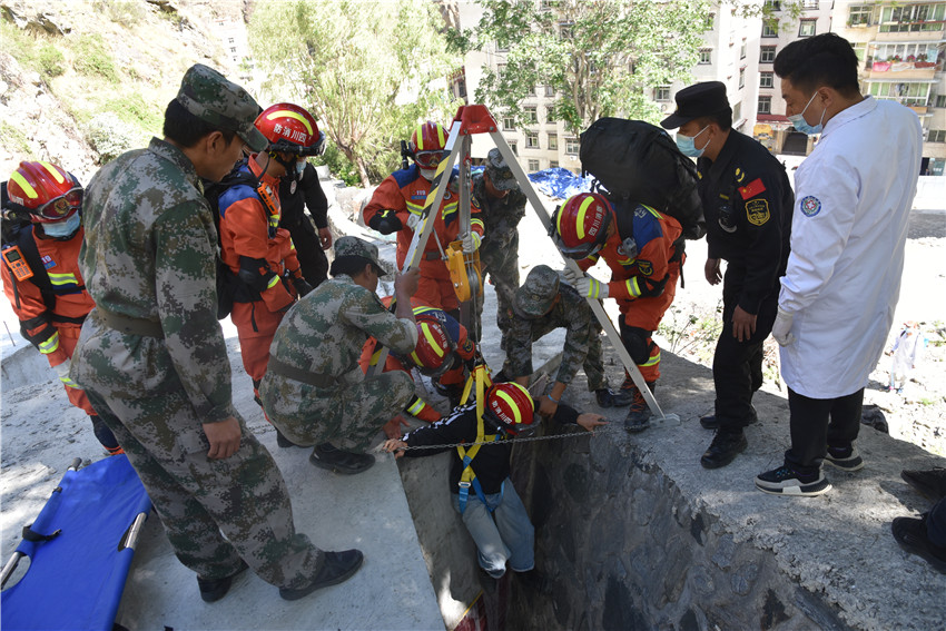 多方協(xié)作.jpg 多方協(xié)作.jpg