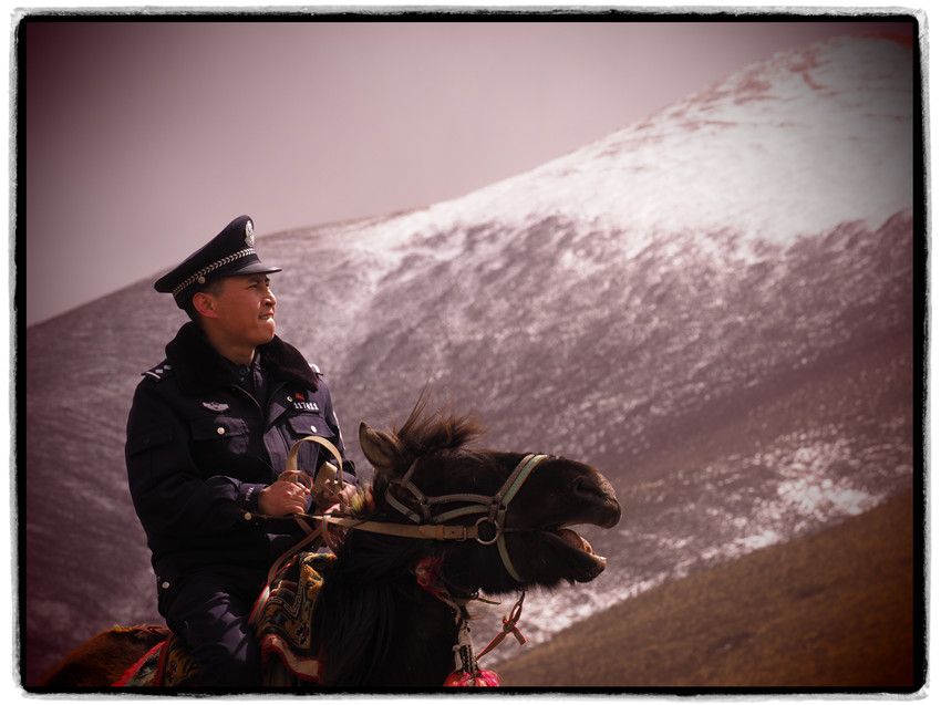 羅桑達(dá)娃在.jpg 羅桑達(dá)娃在.jpg