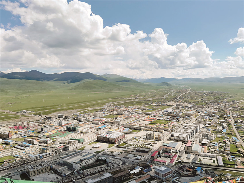 設(shè)施完備.jpg 設(shè)施完備.jpg